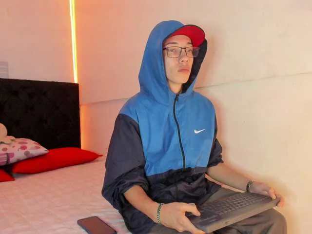 Live sex webcam photo for CHIMBOFER #287003105