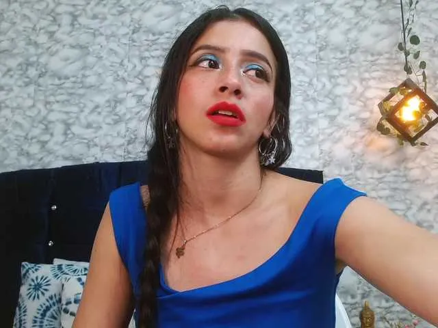 Live sex webcam photo for CHLLOE1 #276272314