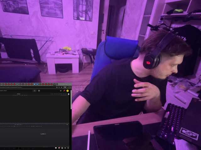 Live sex webcam photo for CKU4HblY #278135540