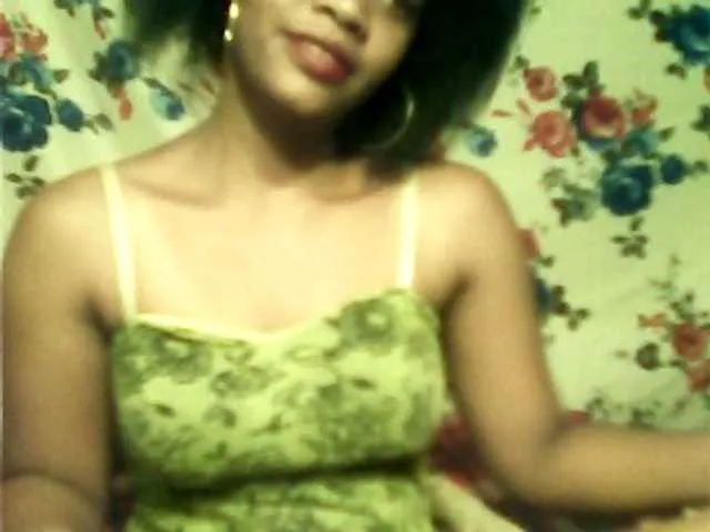 Live sex webcam photo for CLOOVER #272237078