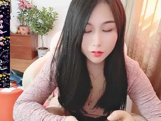 Live sex webcam photo for CN-yaoyao #272837385