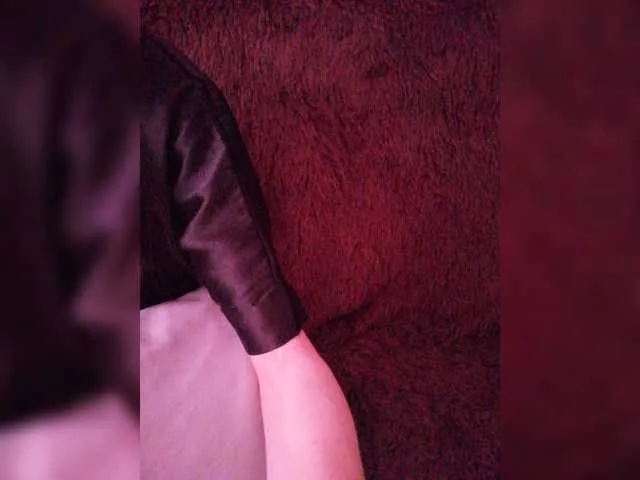 Live sex webcam photo for CNPEHA #272643799