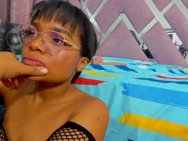 Live sex webcam photo for COOPERKIMBER #275959863