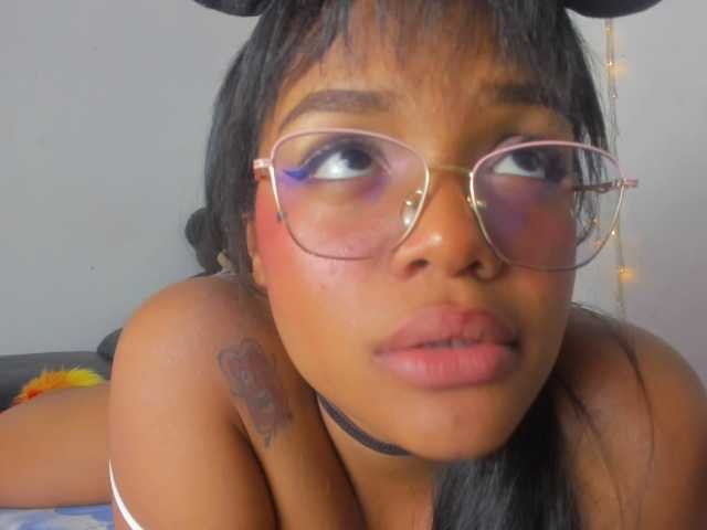 Live sex webcam photo for COOPERKIMBER #276227479