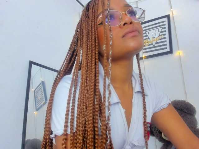 Live sex webcam photo for COOPERKIMBER #276362903