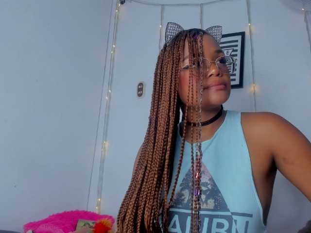 Live sex webcam photo for COOPERKIMBER #276411634