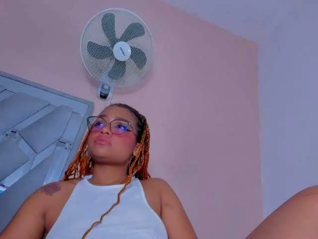 Live sex webcam photo for COOPERKIMBER #277056286