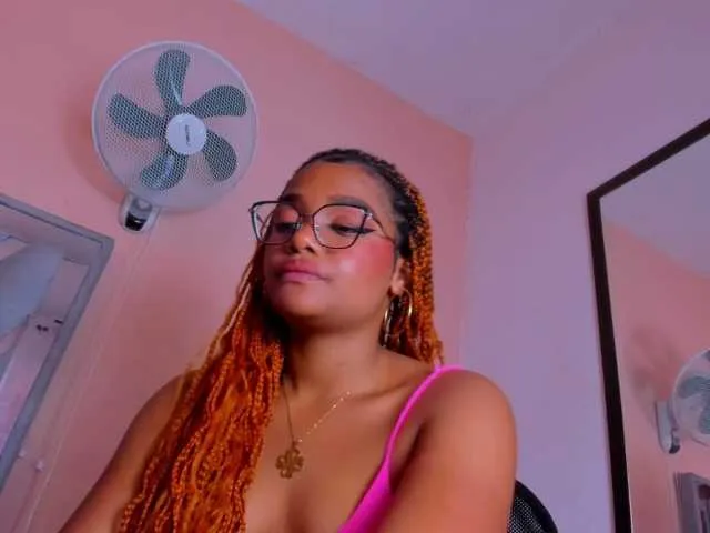 Live sex webcam photo for COOPERKIMBER #277112443