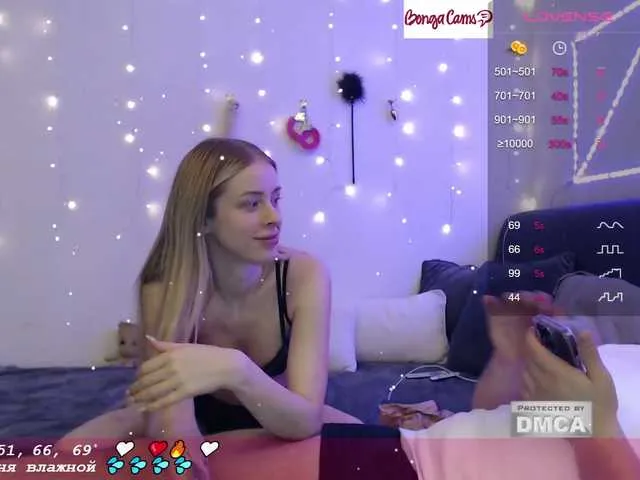 Live sex webcam photo for CRAZYYCOUPLE #276479189