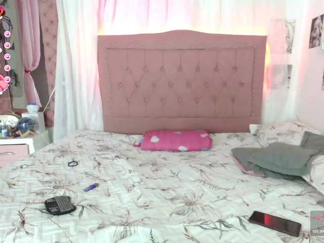 Live sex webcam photo for CRISTALLOVE1 #278100645