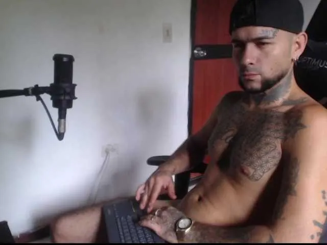 Live sex webcam photo for CRIXXO7 #294122023