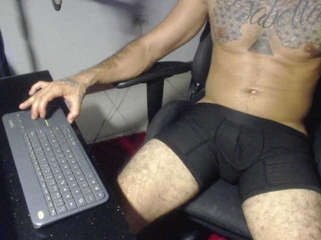 Live sex webcam photo for CRIXXO7 #294188995