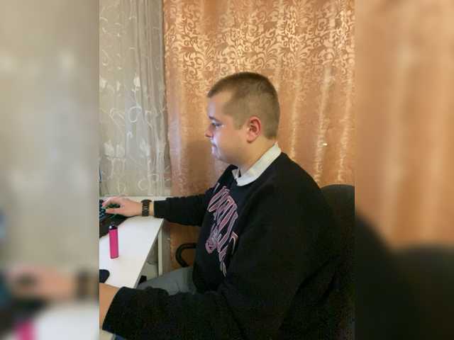 Live sex webcam photo for CTRATEG1 #277550253