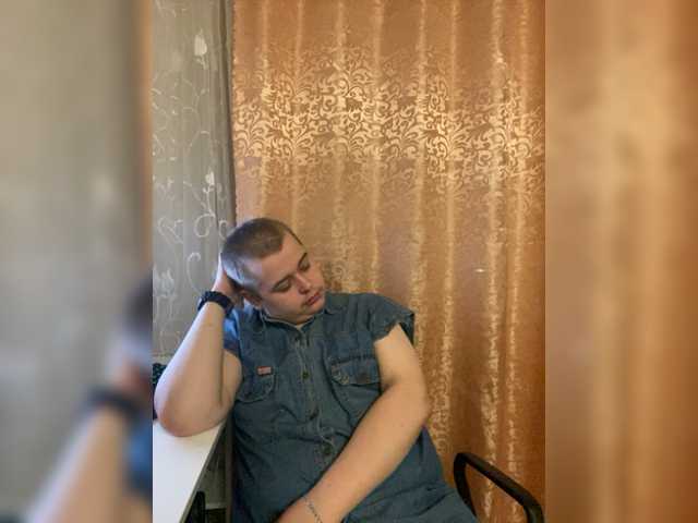 Live sex webcam photo for CTRATEG1 #277564063