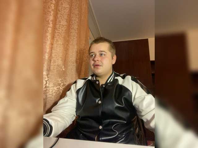 Live sex webcam photo for CTRATEG1 #277759909