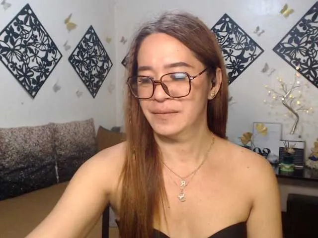 Live sex webcam photo for CUMelizabeth #291483519