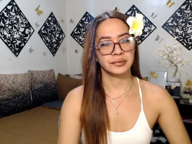 Live sex webcam photo for CUMelizabeth #291516809