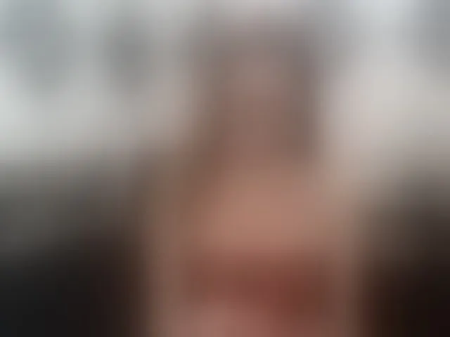 Live sex webcam photo for CUMelizabeth #293421889