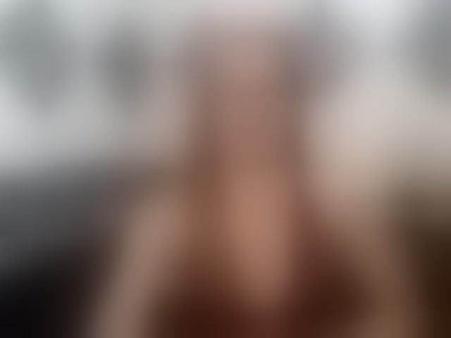 Live sex webcam photo for CUMelizabeth #293682498