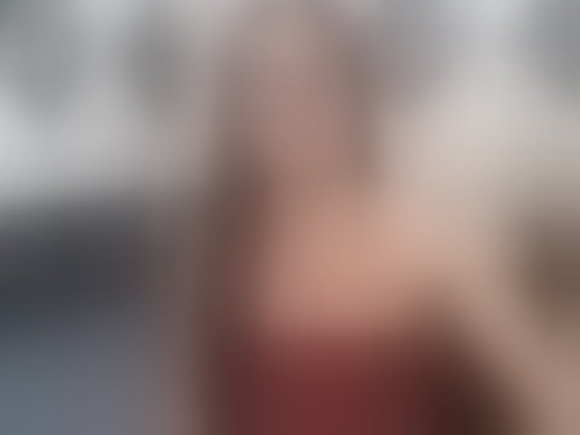 Live sex webcam photo for CUMelizabeth #294275123