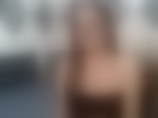 Live sex webcam photo for CUMelizabeth #294305765
