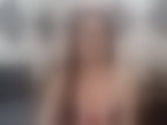 Live sex webcam photo for CUMelizabeth #294340934