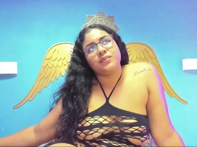 Live sex webcam photo for CURVY-LATIINA #274659746