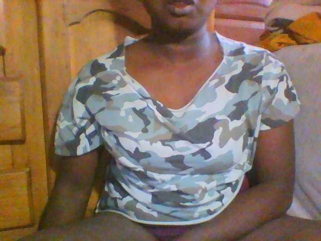 Live sex webcam photo for Cacasiane #274113597