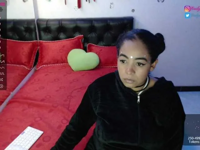 Live sex webcam photo for CailynMyers68 #273747801