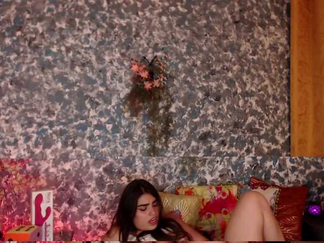 Live sex webcam photo for Caitlin-Gomez #273808190
