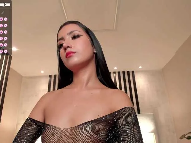 Live sex webcam photo for CaitlynBell #273630841