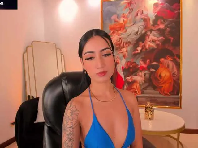 Live sex webcam photo for CaitlynBell #294155043