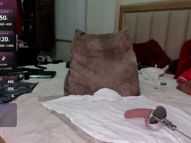 Live sex webcam photo for CaitlynLian #291749631