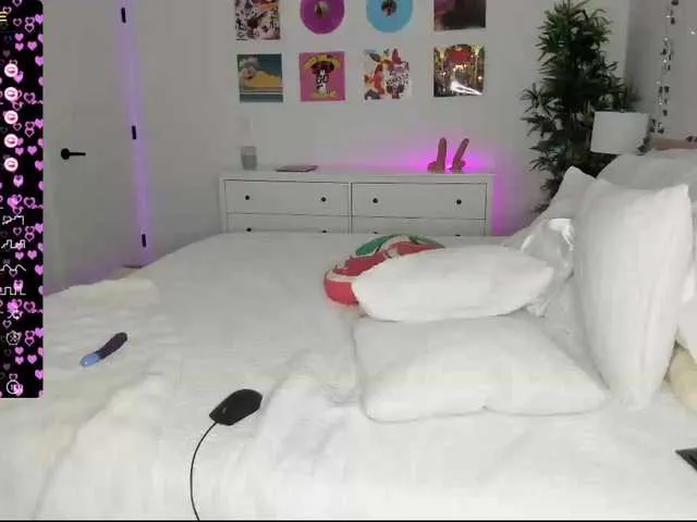 Live sex webcam photo for CaliBunni #276763952