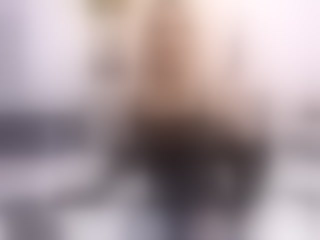 Live sex webcam photo for CallmeAnna #294141229