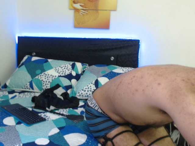 Live sex webcam photo for CalvinRay1 #275545374