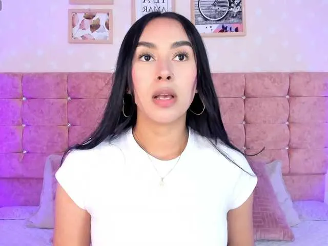 Live sex webcam photo for Cameliaa-Smith #277844595