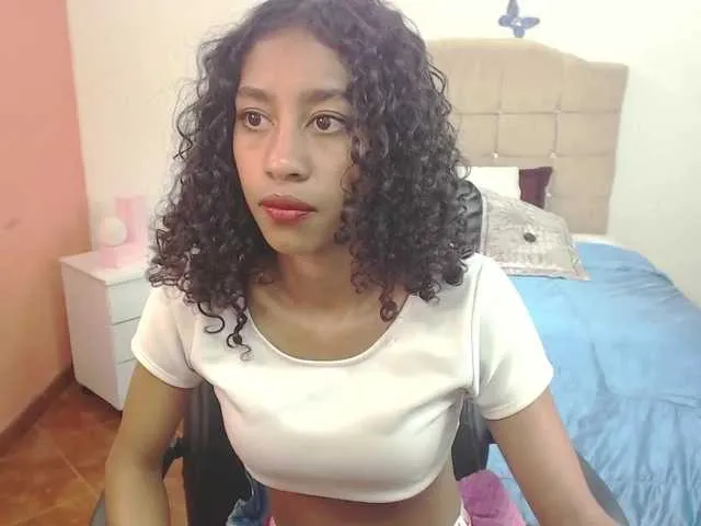 Live sex webcam photo for Cami-Hot #273156638