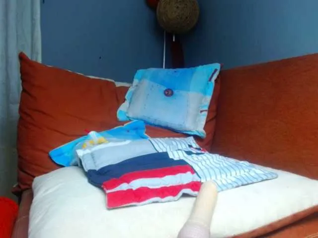 Live sex webcam photo for CamiGill #275155164