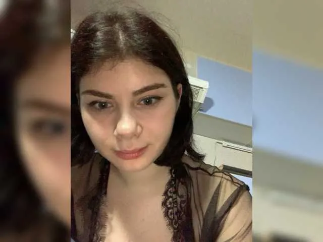 Live sex webcam photo for CamiKate #277533734