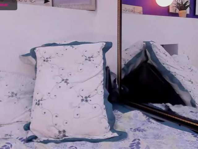 Live sex webcam photo for CamiileRose #273025171