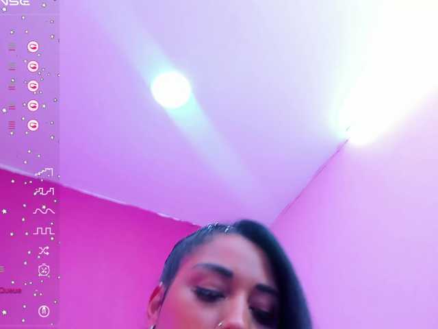 Live sex webcam photo for CamilaBlum #276317687