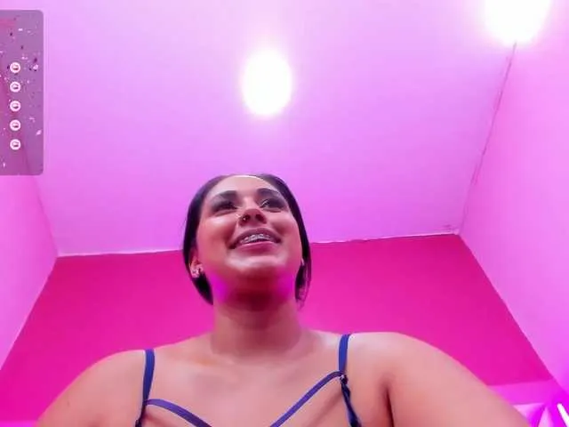 Live sex webcam photo for CamilaBlum #276808001