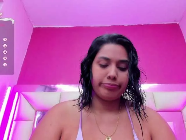 Live sex webcam photo for CamilaBlum #277013821