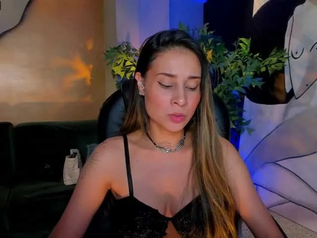 Live sex webcam photo for Camilamonroe #271731234