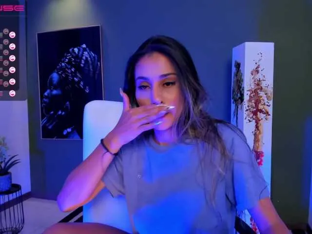 Live sex webcam photo for Camilamonroe #272354239