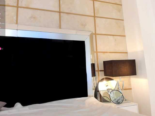 Live sex webcam photo for Camilafoox #277947684