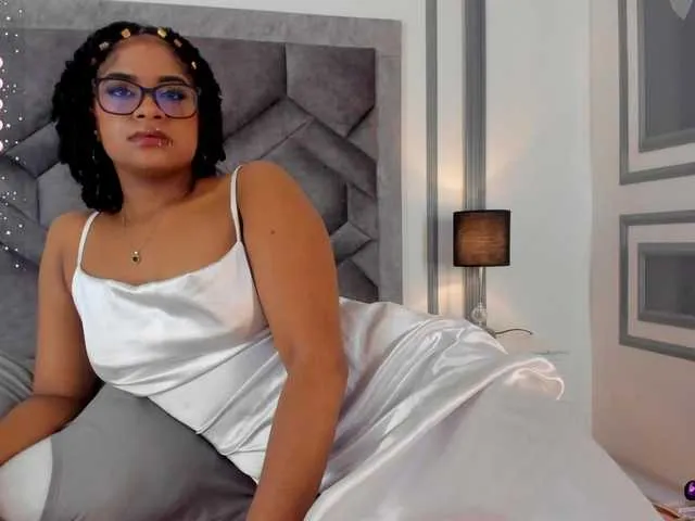 Live sex webcam photo for Camilafoox #278171519