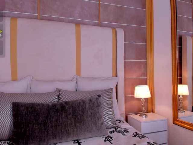 Live sex webcam photo for Camilafoox #290360576