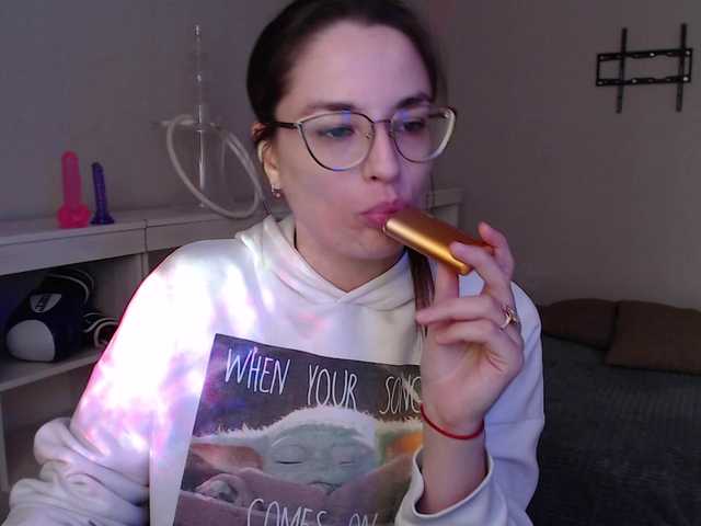 Live sex webcam photo for Camilla-One #276048436